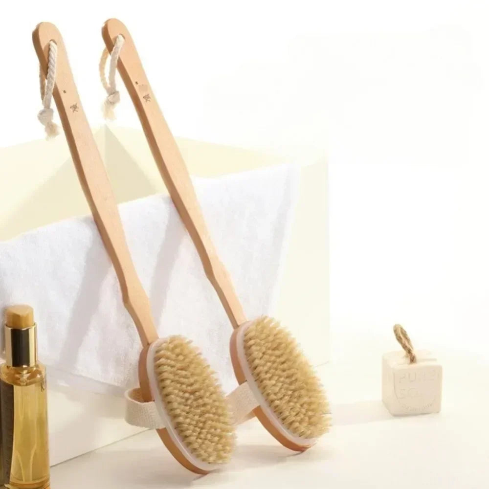 Brosse de dos et de bain à long manche en bois (soies naturelles)